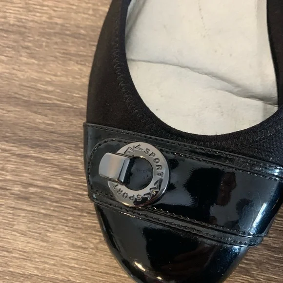 Anne Klein Sport Black Women's Flats Size 7M - Picture 3 of 6